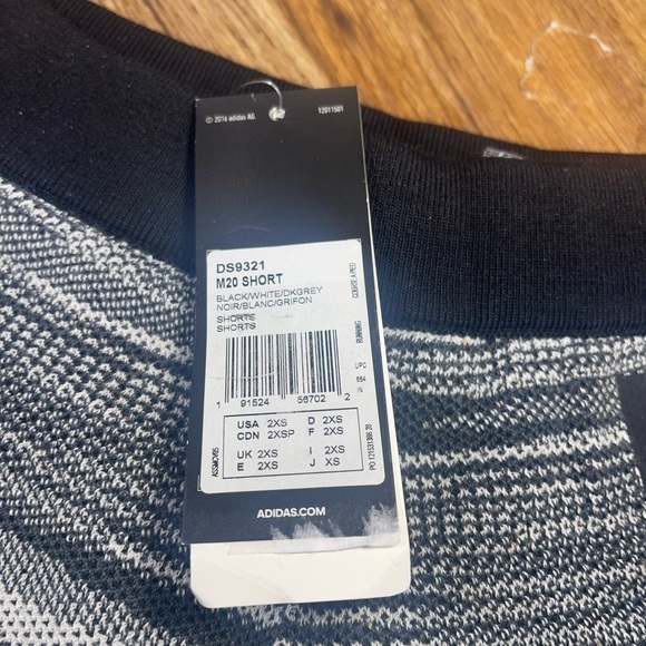 MISSONI‎ x Adidas Women's 'Marathon' Knit Space-Dyed Melange Shorts Blk/Wht NWT - Picture 7 of 12